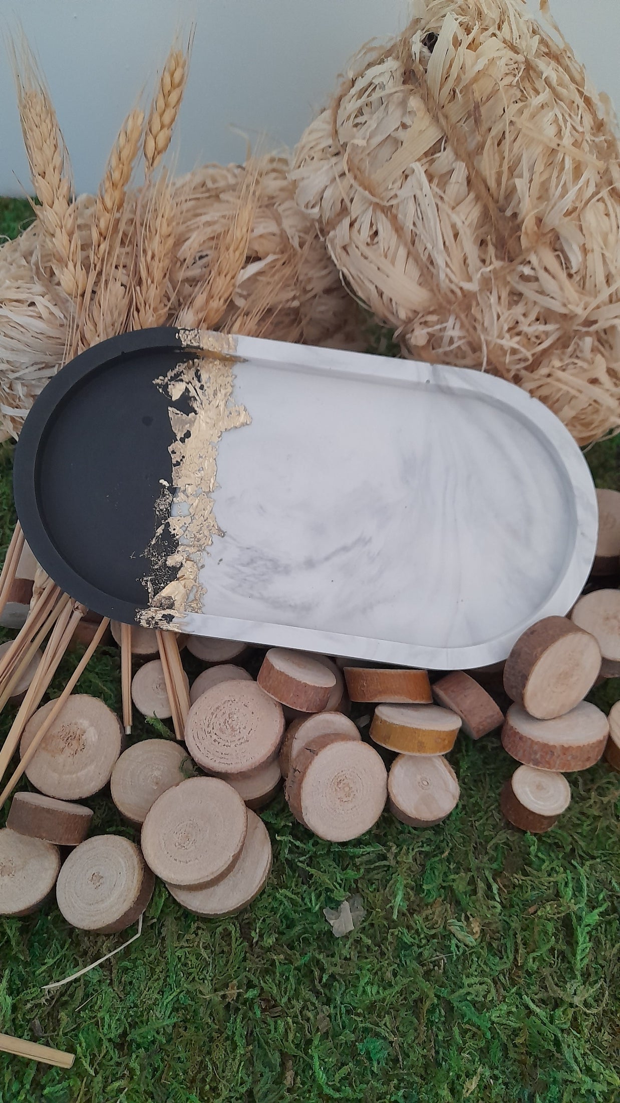 PLATEAU EN JESMONITE MARBRE GRIS ET OR