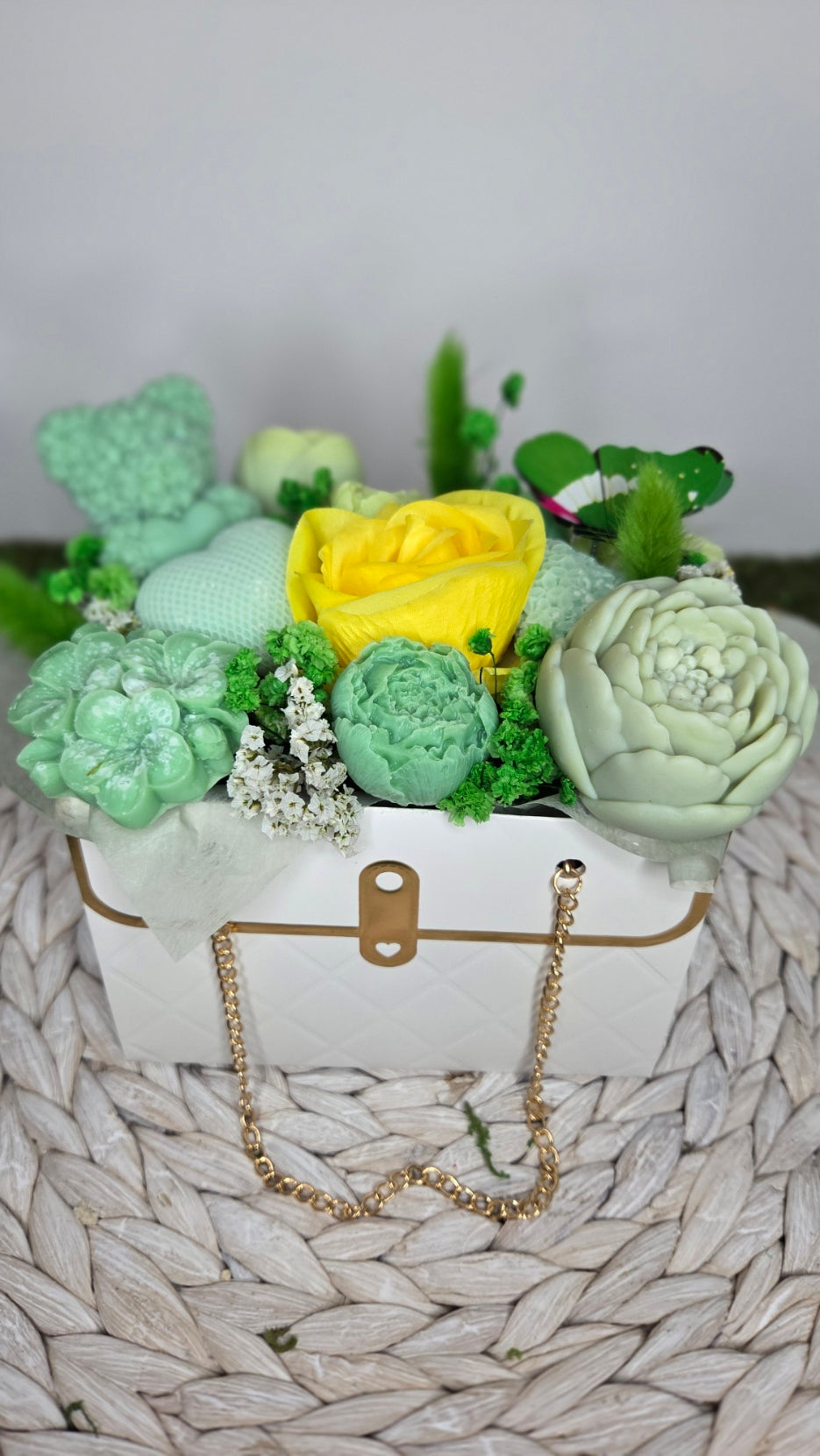 BOUQUET FONDANTS MONOI AVEC UNE ROSE ARTIFICIELLE
