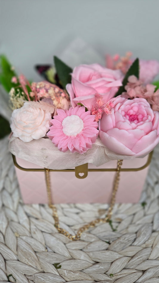 BOUQUET FONDANTS PATCHOULI ET ROSES AVEC UNE ROSE ARTIFICIELLE